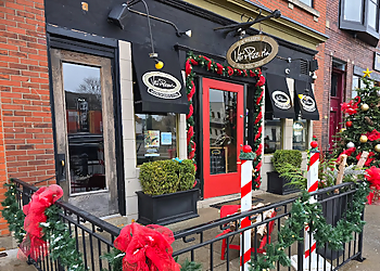 Windsor pizza place Vito's Pizzeria