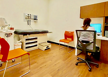 Viva Health Centre - Richmond Hill, ON Cliniques sans rendez-vous - Treatment Room Image