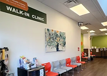Viva Health Centre - Richmond Hill, ON Cliniques sans rendez-vous - Reception Area Image