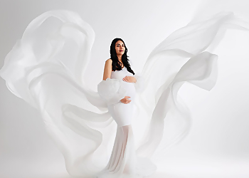 Vogue Baby Photography - Surrey, BC Babies And Family Photographers - Maternity Gown Image