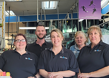 Sherbrooke dry cleaner Votre Nettoyeur