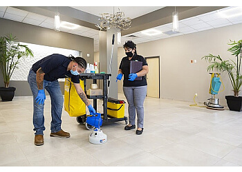 WClean Cleaning Services WClean Cleaning Services - Ottawa, ON Services De Nettoyage Commercial - Technician Portrait Image