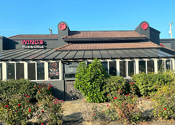 Burnaby sports bar WINGS Burnaby