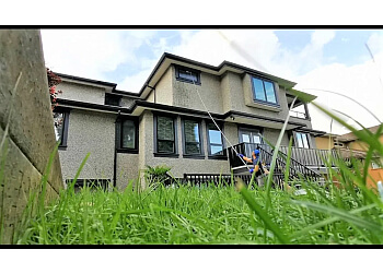 Burnaby window cleaner WashBros. Pressure Washing & Exterior Property Services