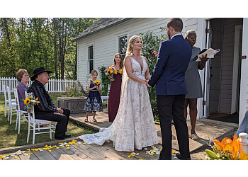 Edmonton wedding officiant Weddings with Dawn