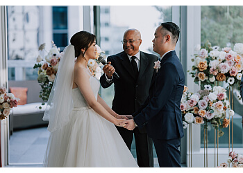 Burnaby wedding officiant Weddingswithmitch