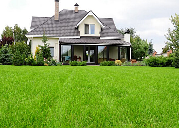 Delta lawn care service Weed Man Delta