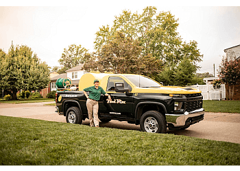 Calgary lawn care service Weed Man Lawn Care image 1