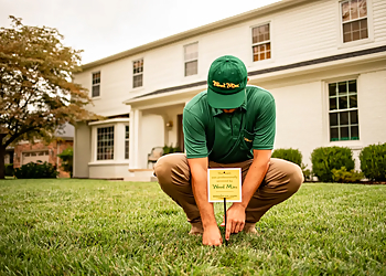 Weed Man London - London, ON Service D'Entretien De Pelouse - Service Image