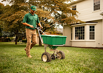 Sault Ste Marie lawn care service Weed Man Sault Ste Marie