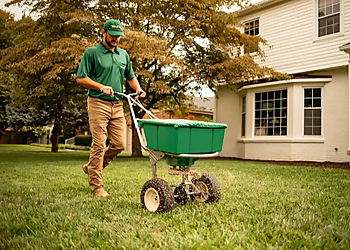 Weed Man Waterloo - Waterloo, ON Lawn Care Services - On-Site Service Image