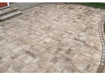 Gatineau Paysagistes Weeping Willow Landscape