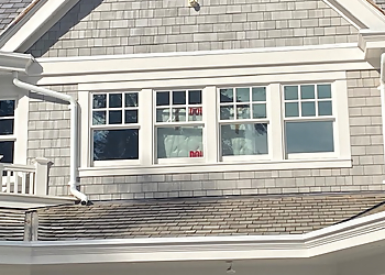 Vancouver gutter cleaner Westside Gutters & Repair