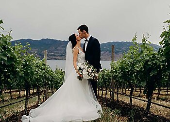 Kelowna Planificateurs De Mariage White Orchid Wedding & Event Planning