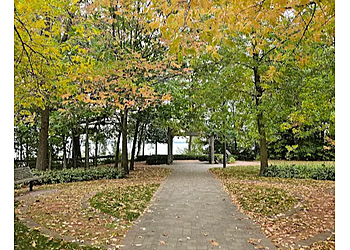 Barrie hiking trail Wilkins Walk Trail