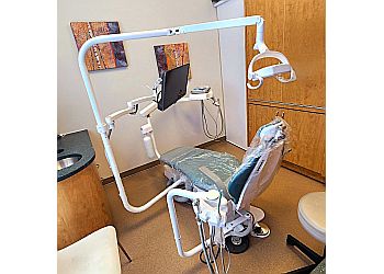 Guelph cosmetic dentist Dr. Raynah Fernande - WILLOW WEST DENTAL OFFICE