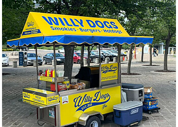 Winnipeg food truck Willy Dogs Inc