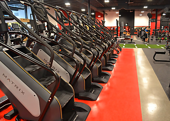 Sherbrooke gym World Gym Sherbrooke