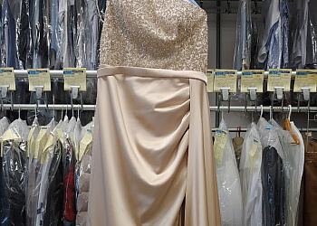 Richmond Hill Nettoyages à sec Y & S Custom Cleaners