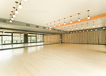 North Vancouver Cours de yoga YYOGA Northshore Elements