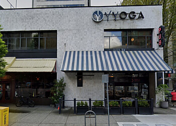 Vancouver yoga studio YYoga Downtown Flow image 1