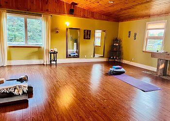 Orangeville yoga studio Yoga-Riffic