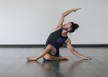 Brossard yoga studio Yoga Vibe