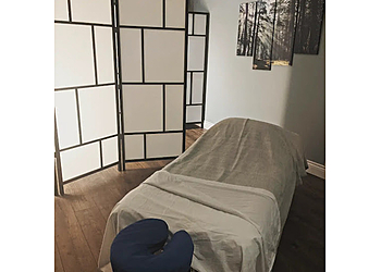 Oshawa massage therapy Zoe Luc RMT