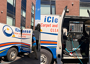 iCleanse Carpet and Upholstery Cleaning - Richmond Hill, ON Nettoyage De Tapis - Service Vehicle Image