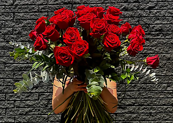 À la Boîte à Fleurs À la Boîte à Fleurs - Laval, QC Fleuristes - Sample Image
