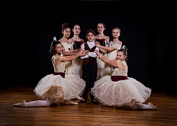 Shawinigan dance school École de danse Clémence & Loïska Carpentier