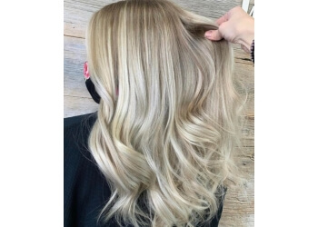 Winnipeg hair salon Élan Hair Studio